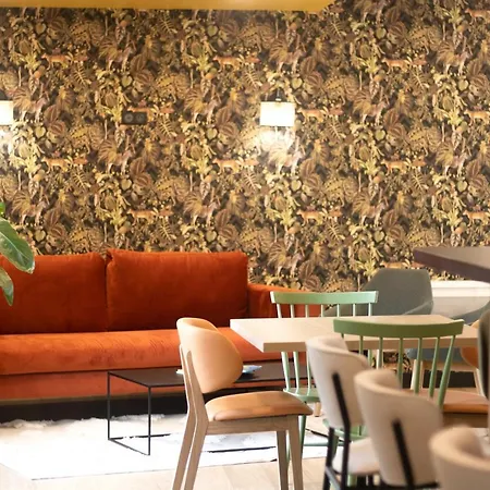 Première Classe Melun Sénart - Saint Dennis Hotel