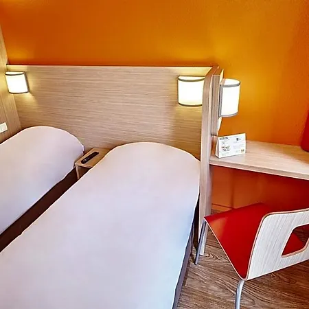 Hotel Première Classe Melun Sénart - Saint Dennis