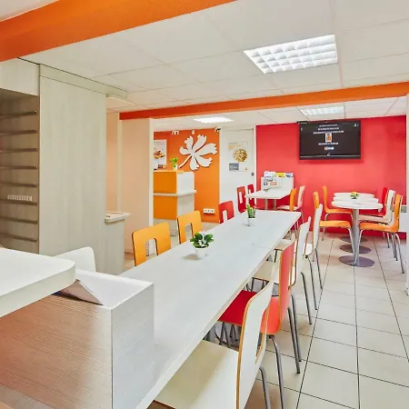 Hotel Première Classe Melun Sénart - Saint Dennis *